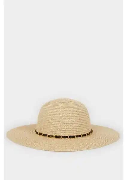 DeFacto Kadın Hasır Şapka Modelleri Karşılaştırması ve Stil İpuçları