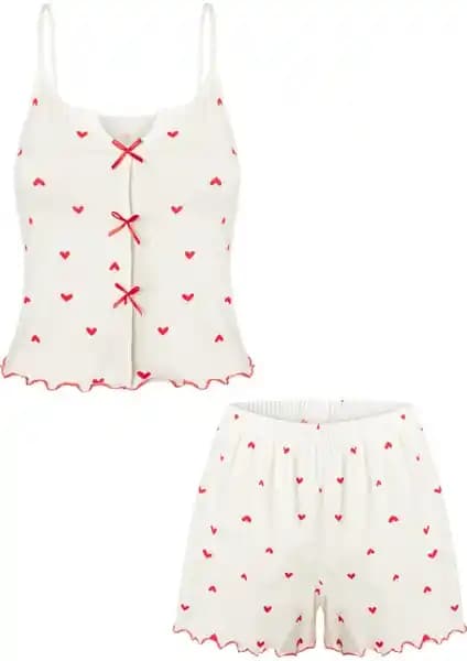 Kadın Çiçek Desenli Pijama Takımları: Rahatlık ve Şıklık Sunan Modeller