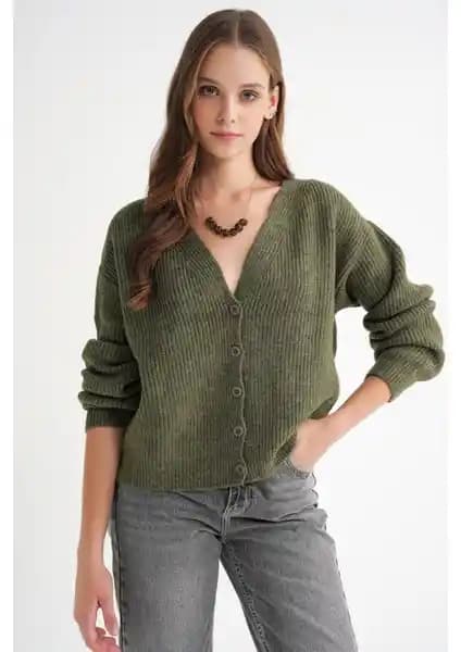 Kadın Hırka Karşılaştırması: Mixray Selanik ve Mmetalic Kapüşonlu Modelleri