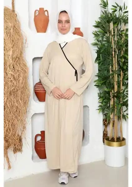 Kadın Namaz Elbisesi Karşılaştırması: Pamuklu ve Fermuralı Modellerin Özellikleri