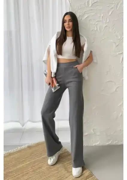 Kadın Yüksek Bel Bol Paça Pantolon ve Eşofman Altı Karşılaştırması