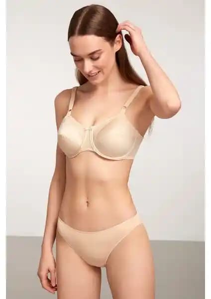 Kom Nelly ve Kom Rosenna Toparlayıcı Sütyen Karşılaştırması ve Özellikleri