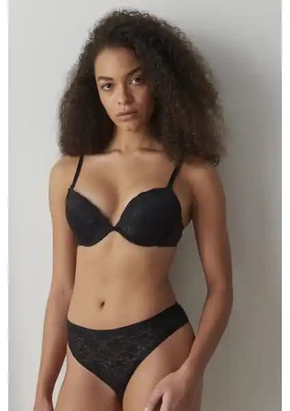 Penti Sütyen Karşılaştırması: Dantel Detaylı ve Pop Up Modellerinin Özellikleri