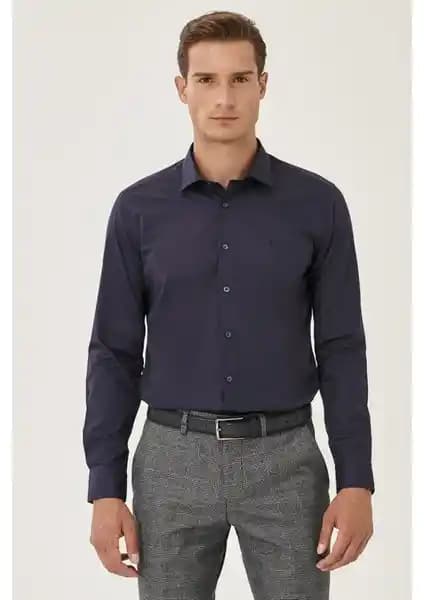 Altınyılz Classics ve D'S Damat Slim Fit Beyaz Gömlek Karşılaştırması