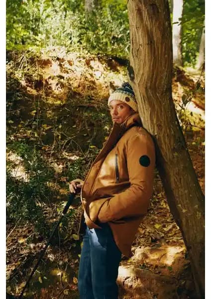 DeFacto Kış Montları Karşılaştırması: Pelüş Astar Parka ve Hafif Şişme Mont