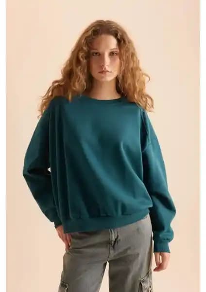 DeFacto ve Grimelange Kadın Oversize Sweatshirt Karşılaştırması
