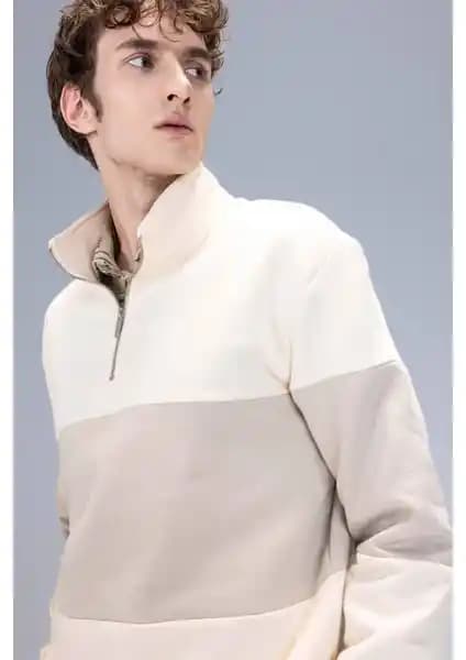 DeFacto ve Kiğılı Erkek Sweatshirtleri Karşılaştırması Günlük ve Kış Kullanımı İçin