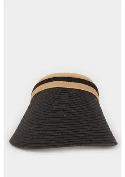 DeFacto ve Tezzgelsin Kadın Şapkaları Karşılaştırması: Stil ve Fonksiyonellik Analizi