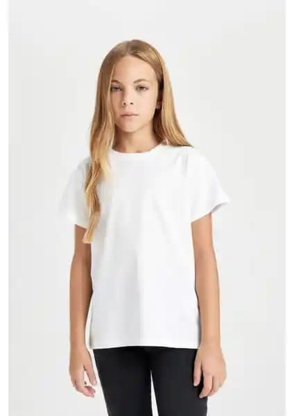 DeFacto ve Tuffy Daisy Kız Çocuk Tişörtleri Karşılaştırması: Tasarım, Kalite ve Fiyat Analizi