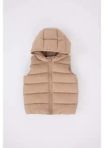 DeFacto ve Verscon Kız Bebek Yelekleri Karşılaştırması: Özellikler ve Kullanıcı Yorumları