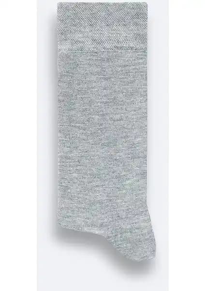 Erkek Bambu Karışımlı Çoraplar: AVVA ve D'S Damat Ürünlerinin Karşılaştırması