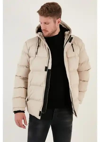 Erkek Kış Montları Karşılaştırması: Slim Fit ve Peluş Astarlı Modellerin Özellikleri