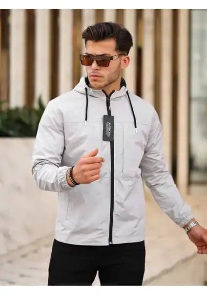 Erkek Mevsimlik Mont Karşılaştırması: Abillita ve Ixir Nakış Armalı Modelleri