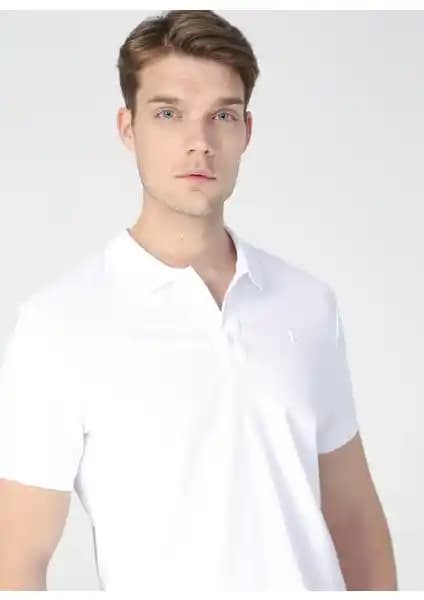 Fabrika Polo Yaka Düz Beyaz Erkek T-Shirt ile Lufian Laon Smart Slim Fit Polo Karşılaştırması