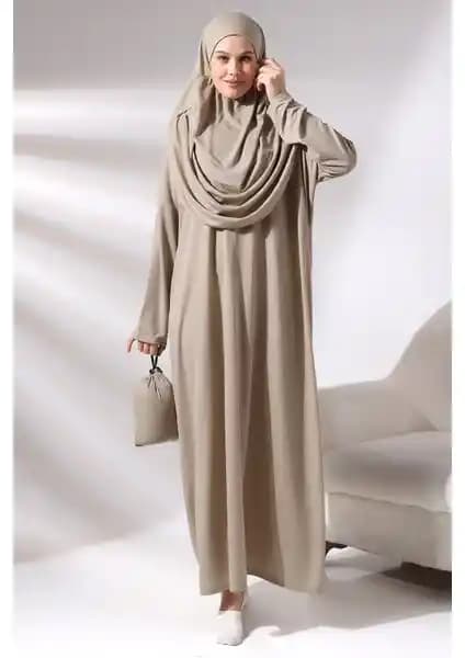 İhvan Vizon ve Plistre 2133 Namaz Elbisesi Karşılaştırması: Özellikler ve Kullanıcı Yorumları