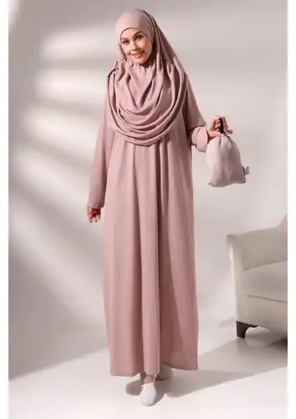 İki Popüler Gül Kurusu Kadın Namaz Elbisesinin Karşılaştırması ve Kullanıcı Yorumları