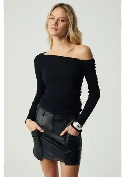 Kadın Bluz Karşılaştırması: Grimelange Sıssı ve Los Ojos x Melodi Modelleri Analizi