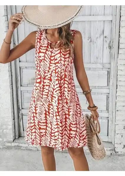 Kadın Elbise Karşılaştırması: Modern ve Etnik Tasarımların Özellikleri ve Kullanıcı Yorumları