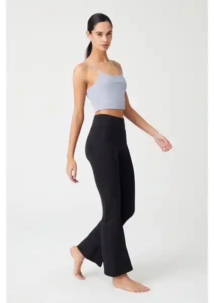 Kadın Giyiminde Konfor ve Şıklık: Los Ojos Tayt ve Pantolon Karşılaştırması