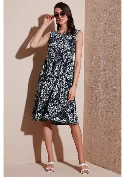 Kadın Kolsuz Midi Elbise Karşılaştırması: Rahat ve Şık Tasarımlar