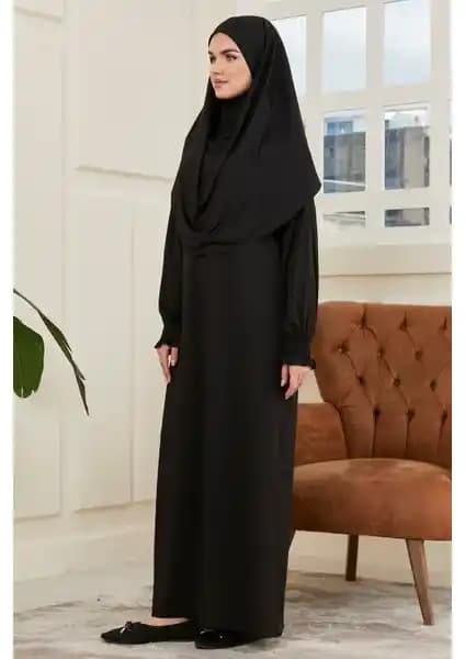 Kadın Namaz Elbisesi Karşılaştırması: Avver ve Medipek Modellerinin Özellikleri