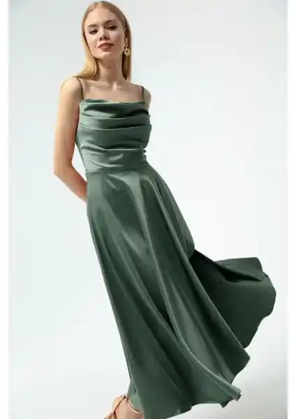 Lafaba Kadın Abiye Elbiseleri Karşılaştırması: Firuze ve Mürdüm Renk Seçenekleri ve Özellikleri