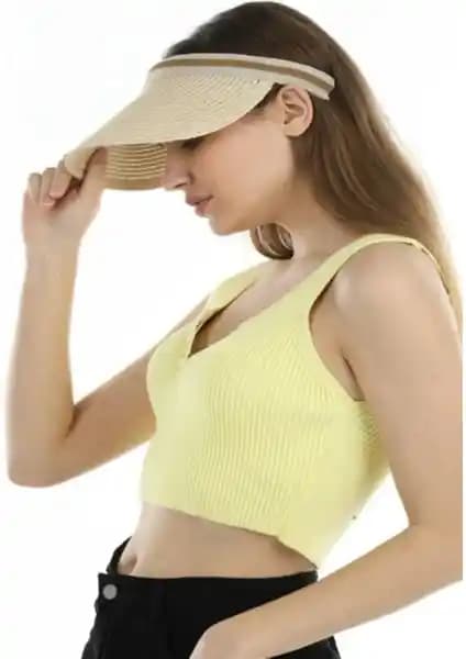 Laviyonsa Hasır Yazlık Vizör Şapka ve Tezzgelsin Kadın Safari Bandana Şapkası Karşılaştırması