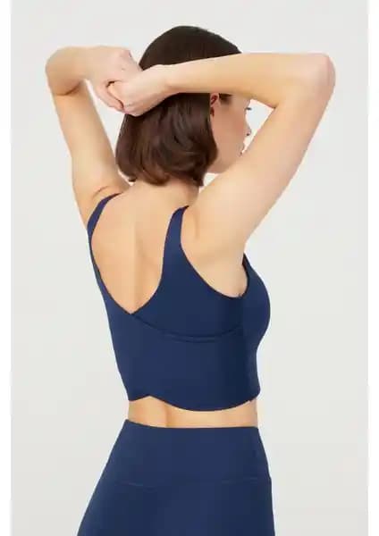 Los Ojos Spor Giyim Ürünleri Karşılaştırması: Hafif Destekli Büstiyer ve Pamuklu Crop Top