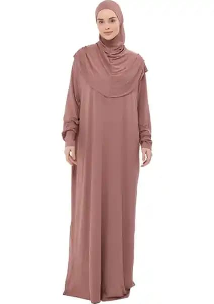 Namaz Elbisesi Karşılaştırması: Organik Pamuk ve Yandan Bağlamalı Modellerin Özellikleri