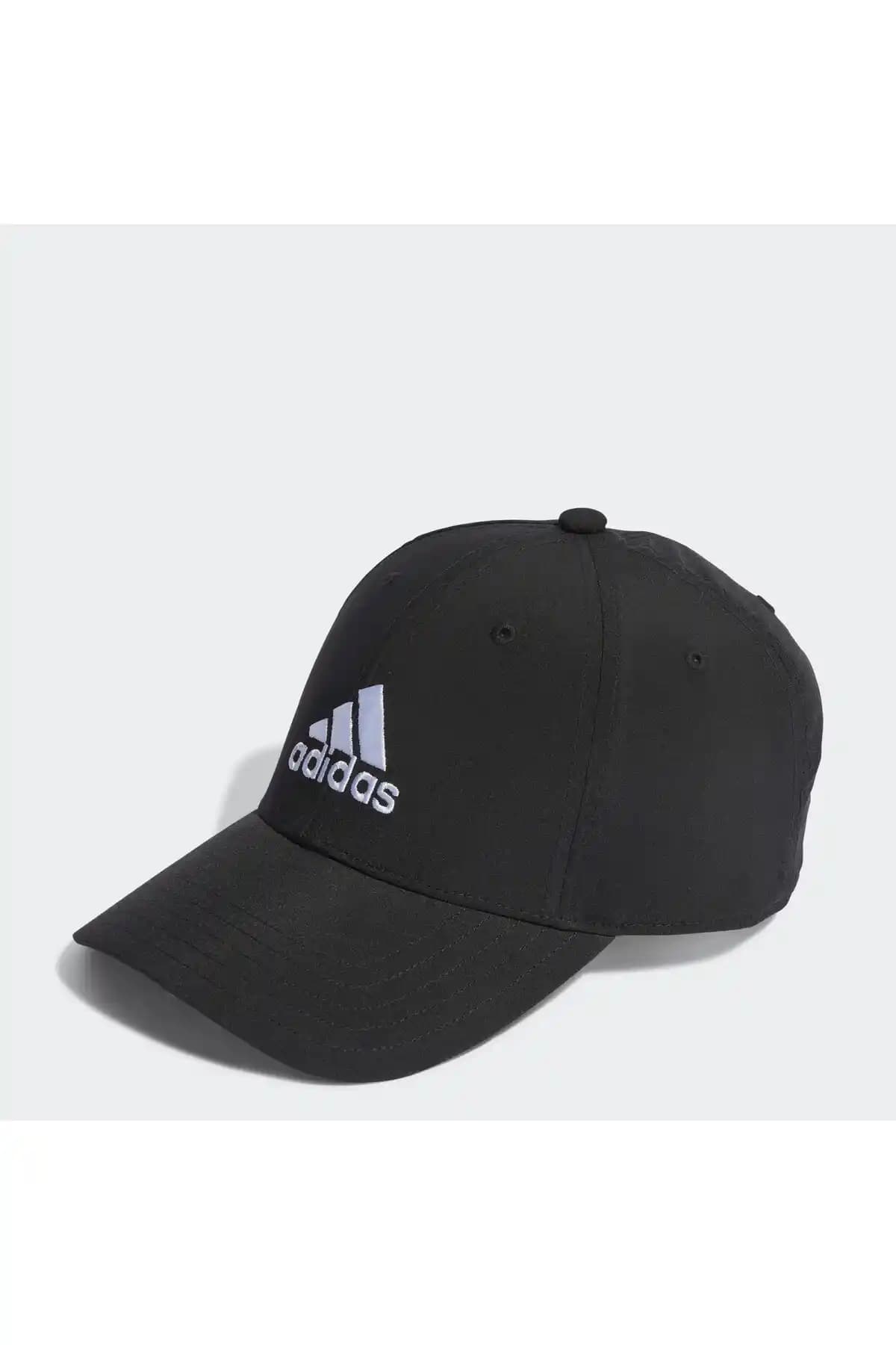 adidas Embroidered Logo Hafif Beyzbol Şapkası Sürdürülebilir ve Şık Tasarım