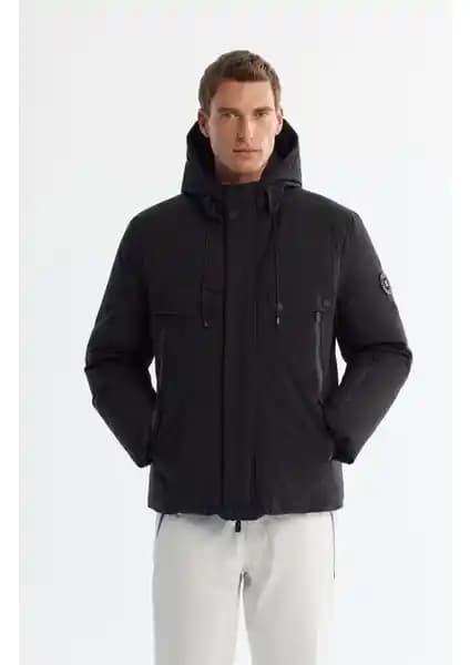 AVVA Erkek Siyah Kapüşonlu Su İtici Rüzgar Geçirmez Kaz Tüyü Kayak Montu -20°C Dayanıklı ve Şık Tasarım