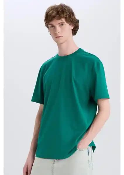 DeFacto %100 Pamuk Regular Fit Bisiklet Yaka Tişörtleri Günlük Şıklık ve Konfor İçin Uygun