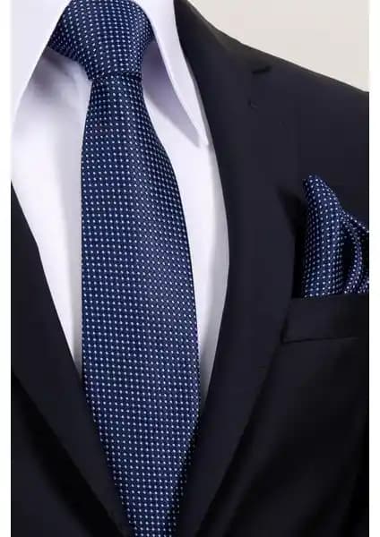 Esgue 8 cm Hand Made Lacivert Mavi Nokta Desenli Mendilli Kravat Şıklık ve Zarafetin Simgesi