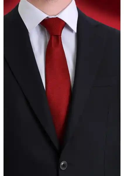 Hatemoğlu Kırmızı ve D'S Damat Lacivert Düz Kravat Karşılaştırması