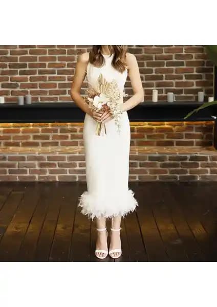 Krutzo Beyaz Tüylü Otriş Midi Abiye Nişan ve Düğün Davetleri İçin Şık Seçenek