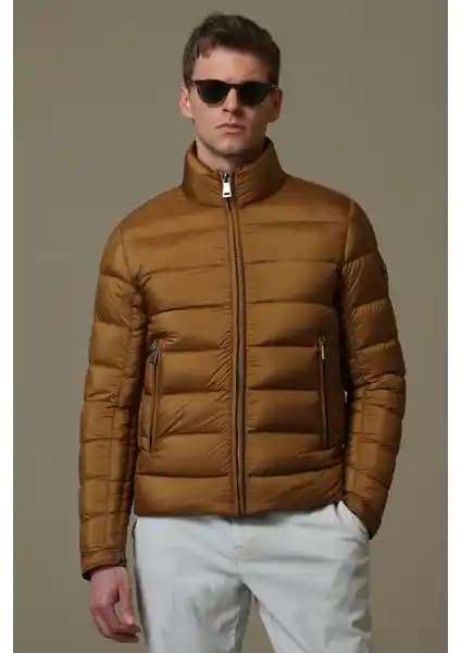 Lufian Clow Kaz Tüyü Erkek Montu: Hafif, Şık ve Sıcak Tutma Özelliğiyle Kış İçin Ideal