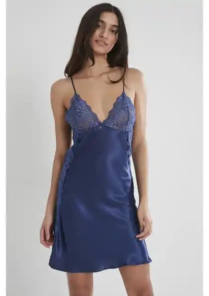 Pierre Cardin Saten Dantelli Gecelik Şıklık ve Konforu Bir Arada Sunar