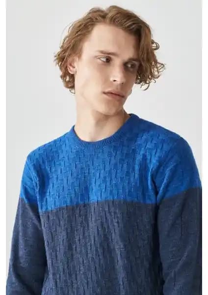 Altınyılz Classics Erkek Saks-Havacı Mavı Triko Kazak Şıklık ve Konforu Bir Arada Sunar