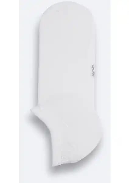 AVVA Erkek Beyaz Pamuklu Sneaker Çorap: Günlük Kullanım İçin Konfor ve Şıklık Sunar