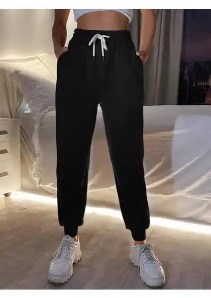 DAXİS Sportwear Kadın Eşofman Altı İncelemesi: Tasarım, Malzeme ve Kullanıcı Yorumları