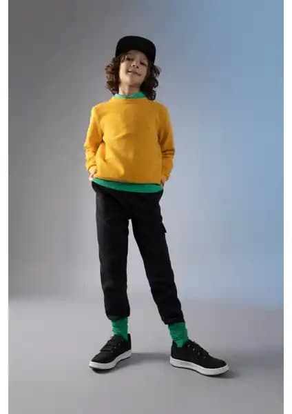 DeFacto Erkek Çocuk Jogger Eşofman Altı: Rahat ve Şık Günlük Spor Giyim Seçeneği