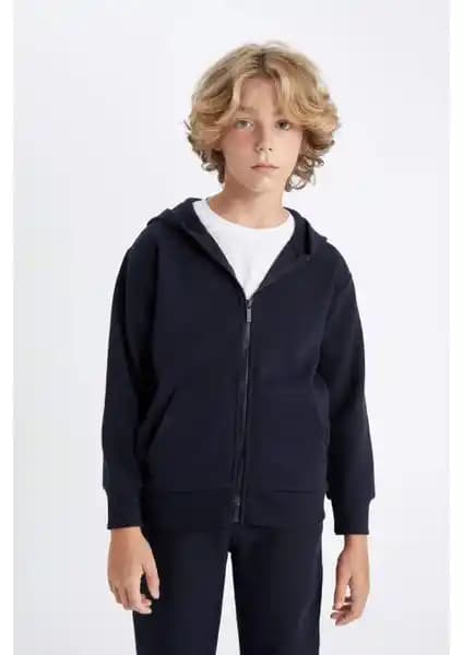 DeFacto Erkek Çocuk Lacivert Kapüşonlu Fermuarlı Okul Hırkası İnceleme ve Özellikleri