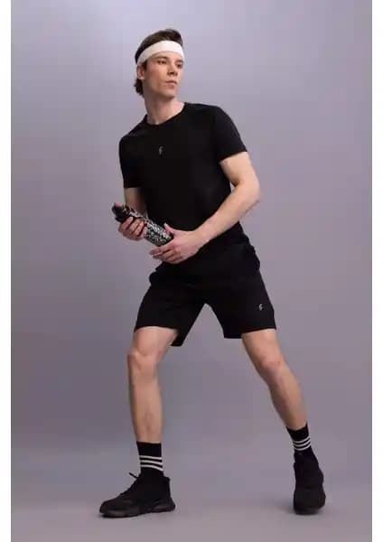 DeFacto Slim Fit Dar Kesim Sporcu Şort V3030AZ23SP Günlük ve Spor Kullanımına Uygun