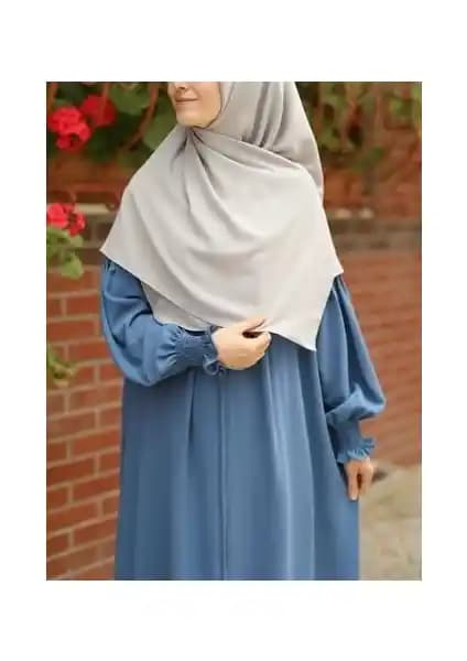 Fresco Scarfs Medine Ipeği Tesettür Eşarp Krem Renk Şıklık ve Konfor Sunar