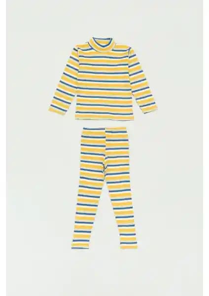 FullaModa Çizgili Dik Yaka Kız Çocuk Takımı Şıklık ve Rahatlık Sunan Modern Tasarım