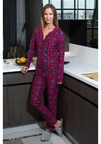 FullaModa Ekose Desenli Gömlek Yaka Süet Pijama Takımı: Şıklık ve Konforun Bir Arada Sunumu