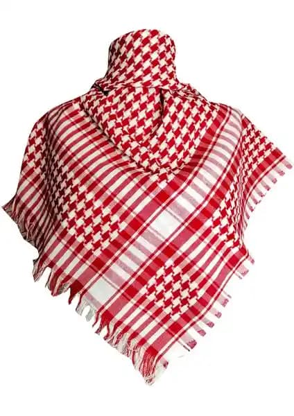 Geleneksel Motiflerle Modern Tasarıma Sahip Poşu ve Puşi Şal Koleksiyonu