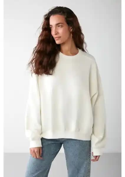 Grimelange Vaneltına Kadın İç Poları: Şık ve Sıcak Tutan Oversize Sweatshirt Özellikleri