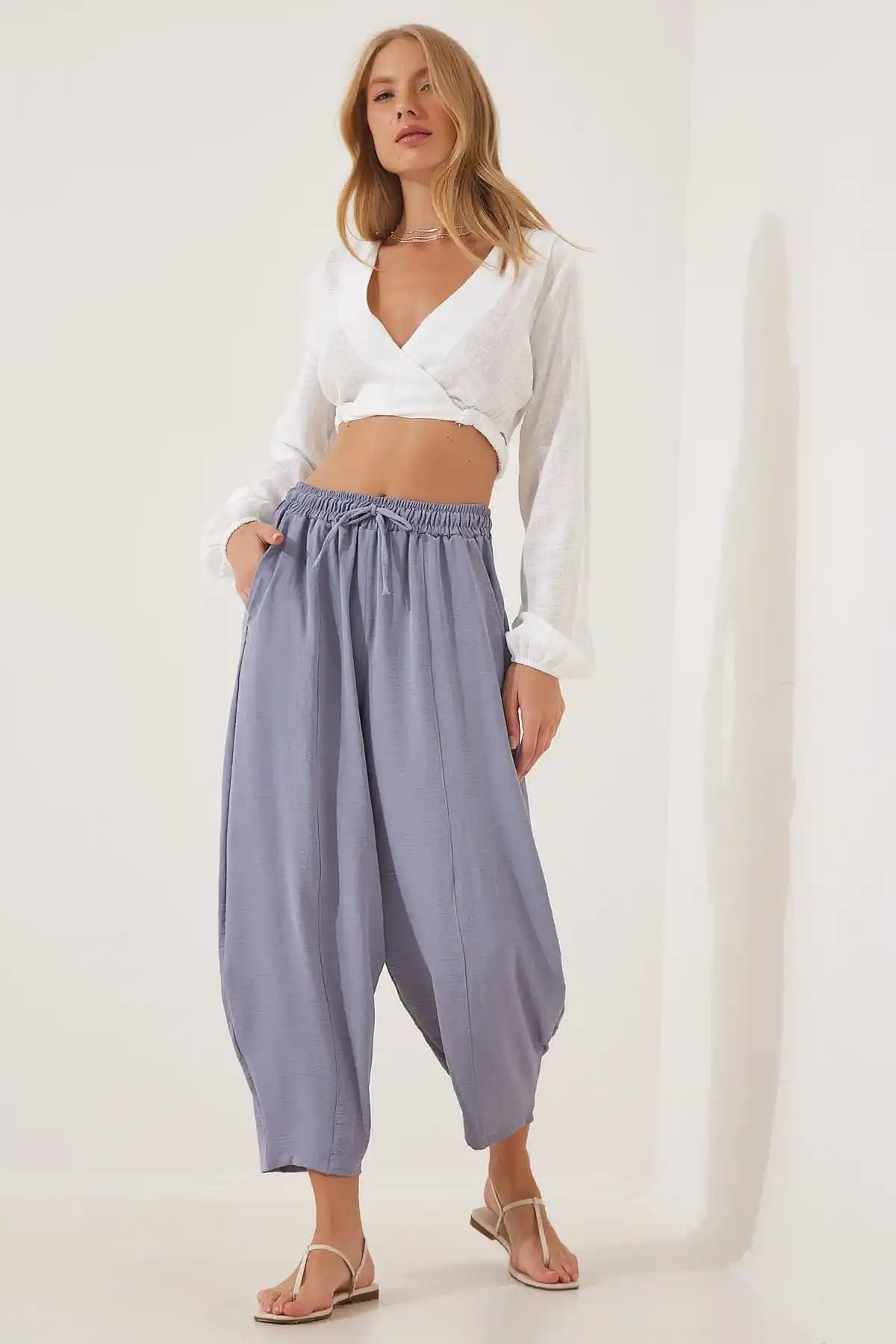 Happiness İstanbul Kadın Gri Keten Şalvar Pantolon Modern ve Rahat Yazlık Giyim Seçeneği