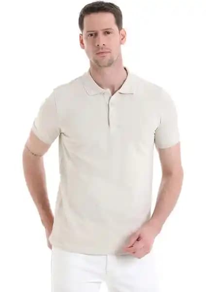 Hatemoğlu Bej Regular Fit Polo Yaka Tişört: Şıklık ve Konforun Bir Arada Sunumu